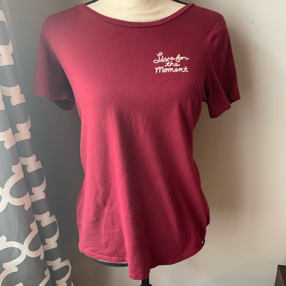 old navy embroidered t shirt
